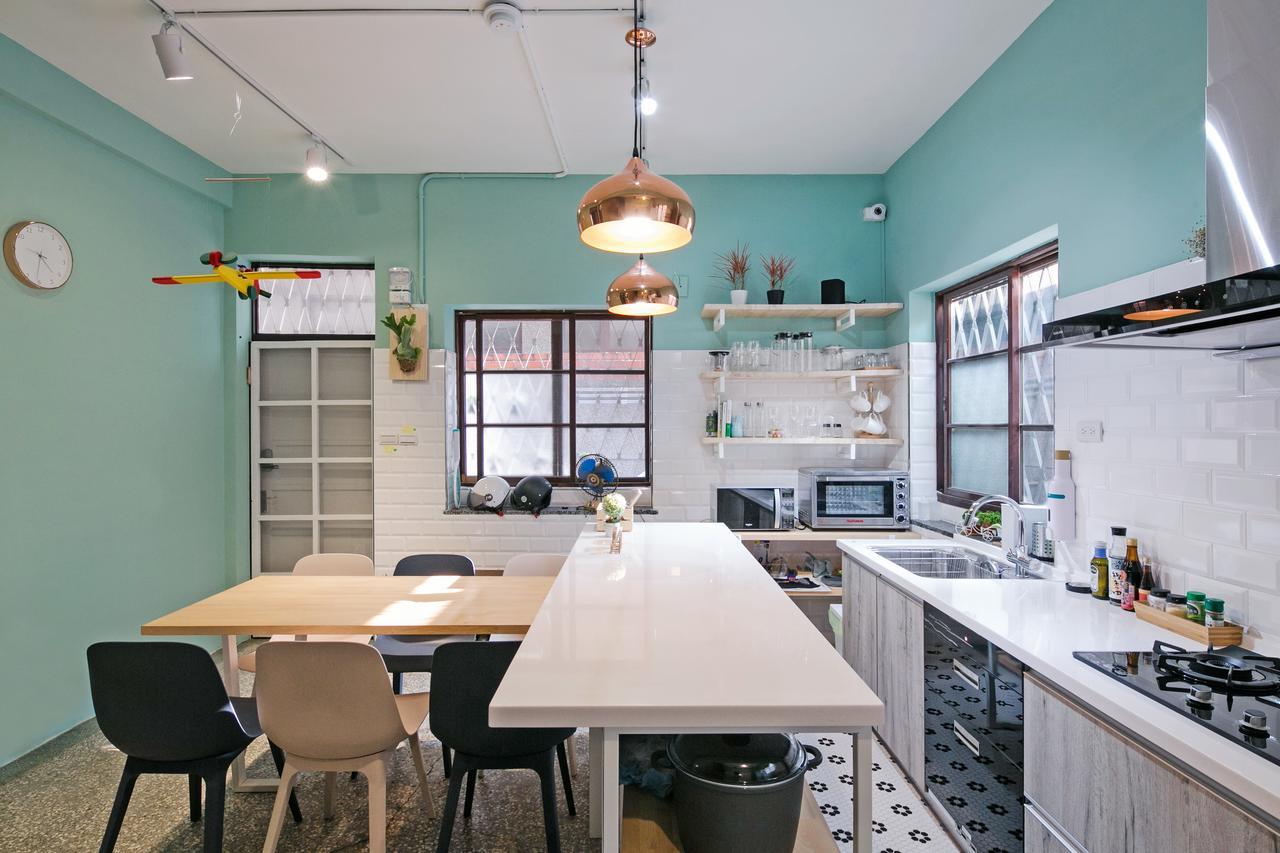Civil Life Tainan Apartment Bagian luar foto