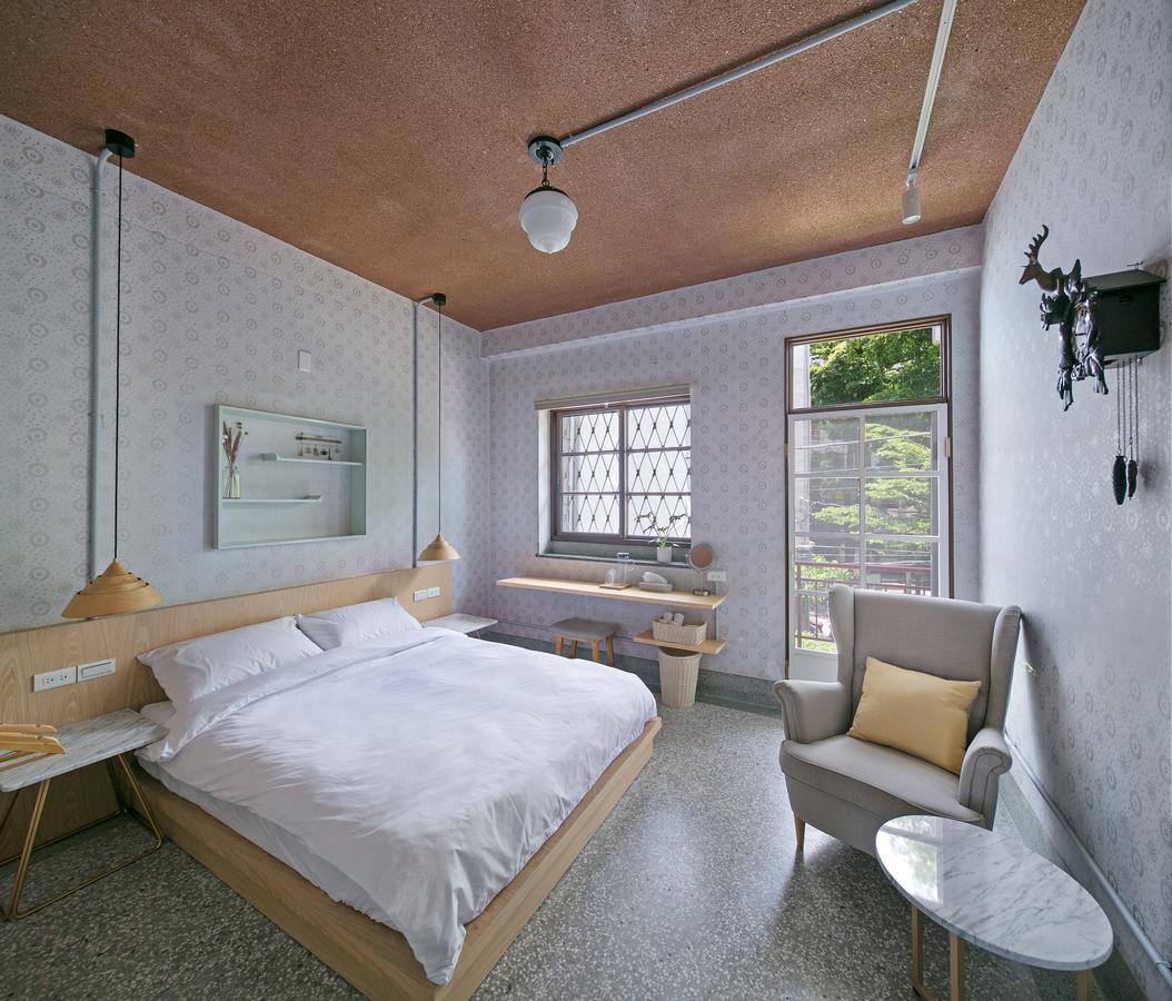 Civil Life Tainan Apartment Bagian luar foto
