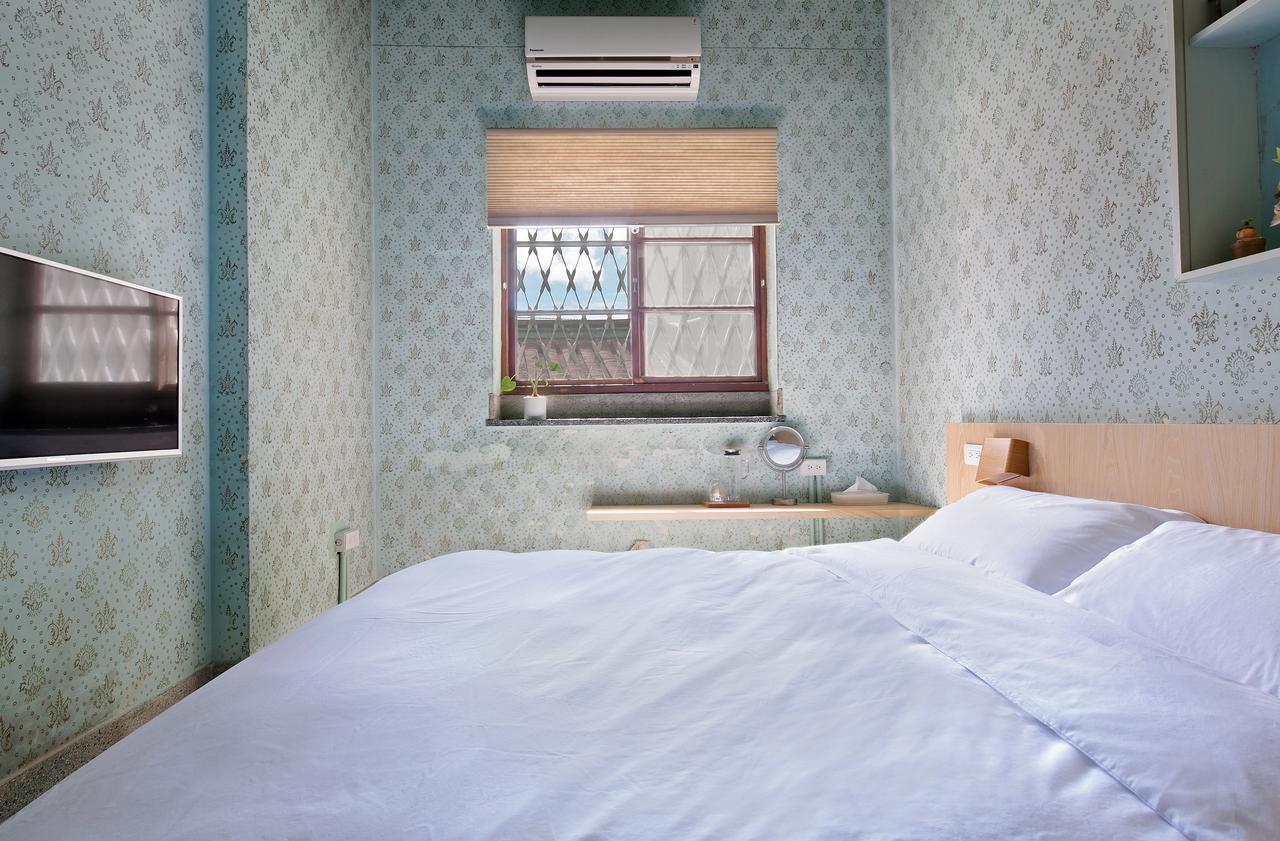 Civil Life Tainan Apartment Bagian luar foto