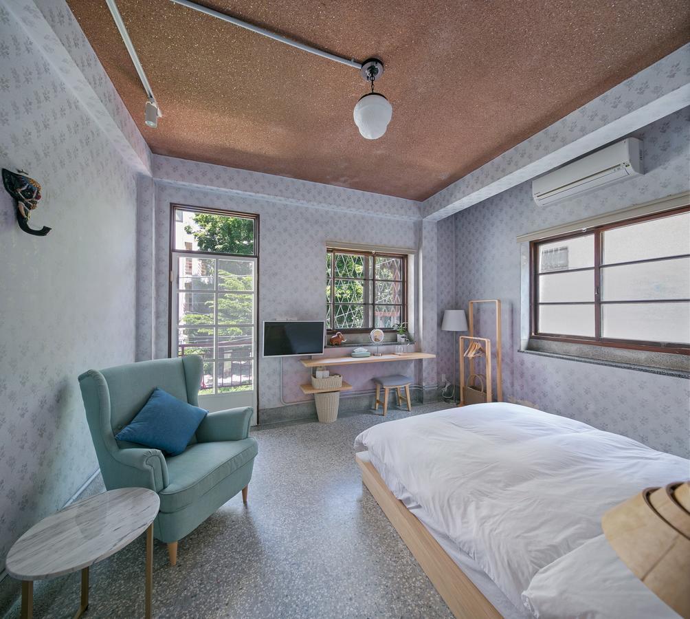 Civil Life Tainan Apartment Bagian luar foto